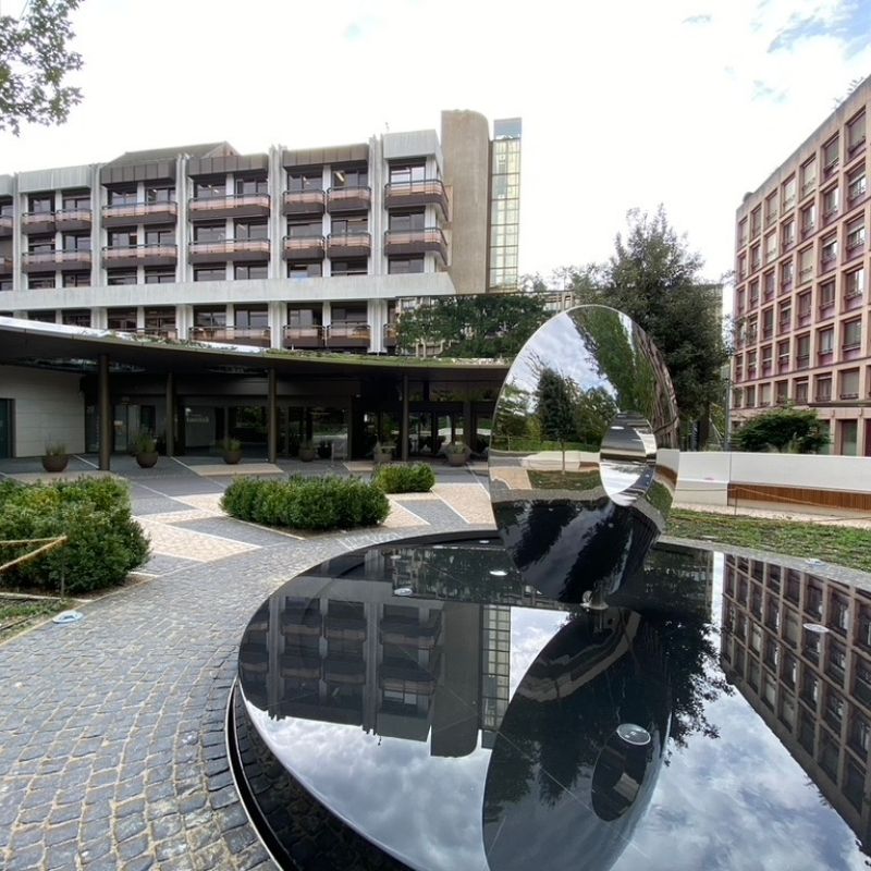 Main entrance of Clinique Générale-Beaulieu in Geneva